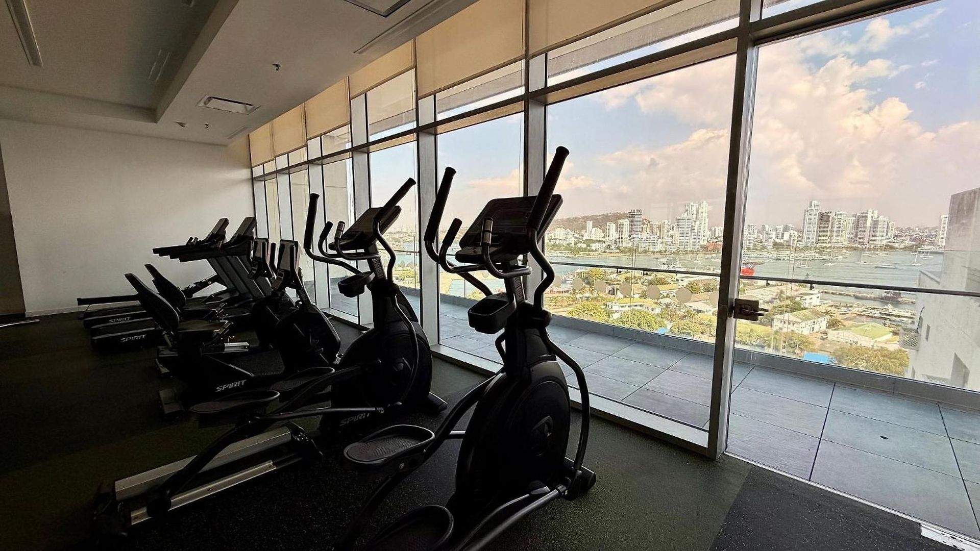 Apartment H2 Lujoso Apto 1 Hab Piso 23 Con Empleada *