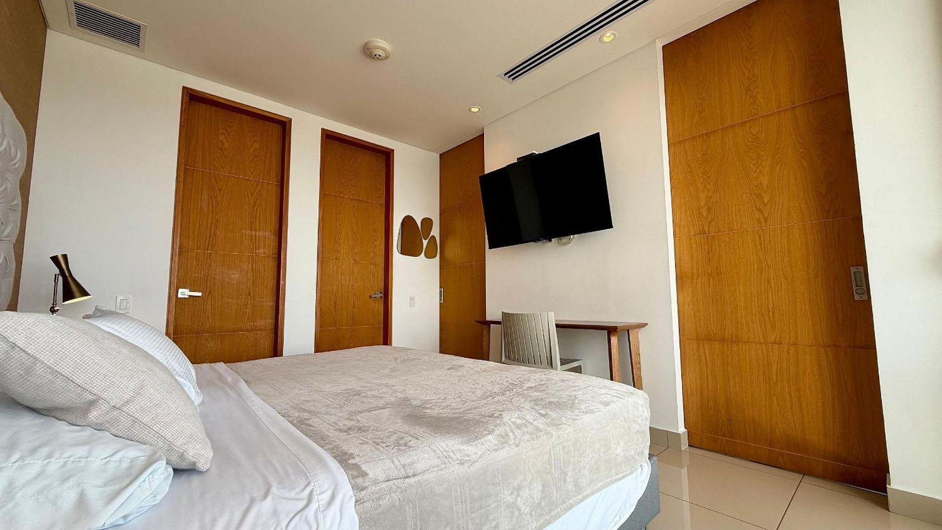 Apartment H2 Lujoso Apto 1 Hab Piso 23 Con Empleada *